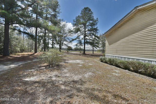 1680 Stanley Loop Road, Varnville, SC 29944