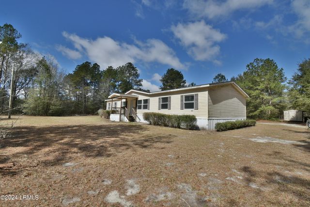 1680 Stanley Loop Road, Varnville, SC 29944