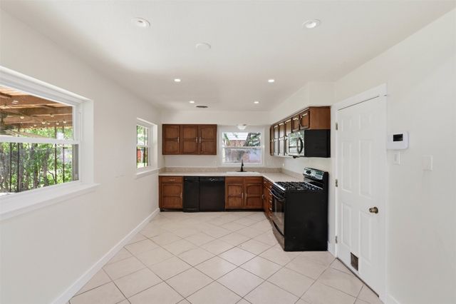 117 Wake Drive, Richardson, TX 75081