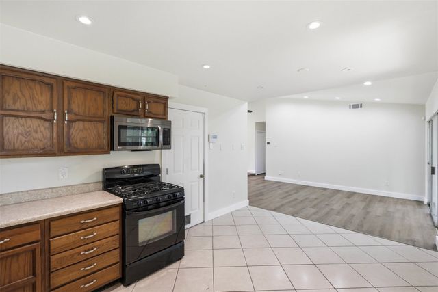 117 Wake Drive, Richardson, TX 75081
