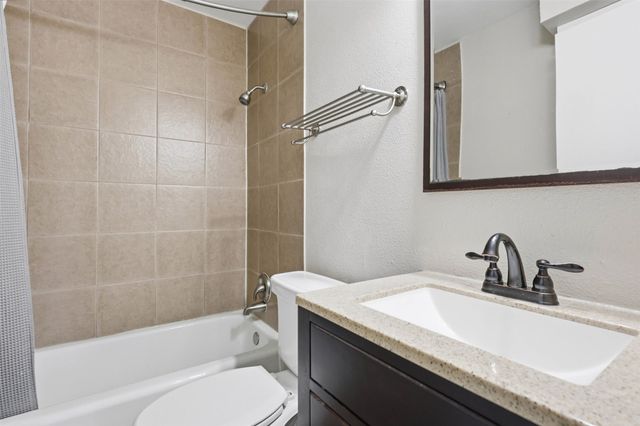 117 Wake Drive, Richardson, TX 75081