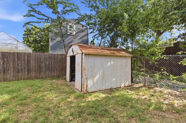 117 Wake Drive, Richardson, TX 75081