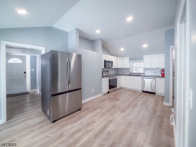 10 Ludlow St, Jefferson Twp., NJ 07885