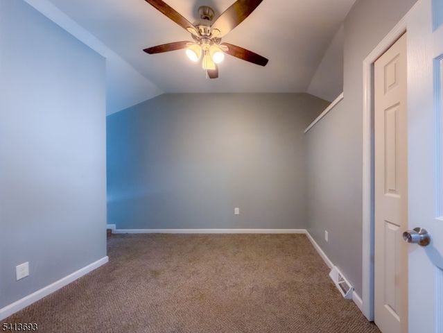 10 Ludlow St, Jefferson Twp., NJ 07885