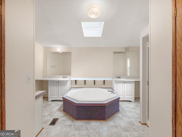 245 Brooks Road, Jackson, GA 30233