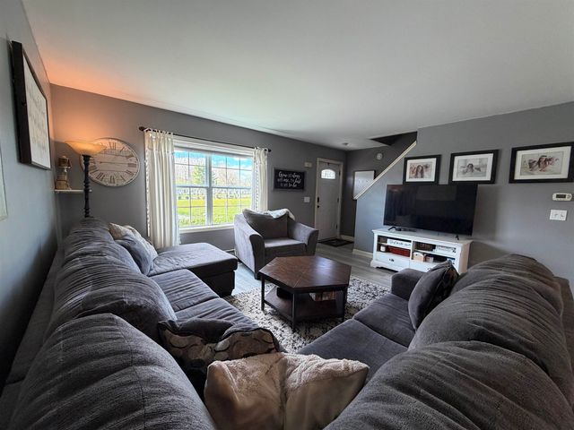 48 Griswold Drive, Rutland City, VT 05701