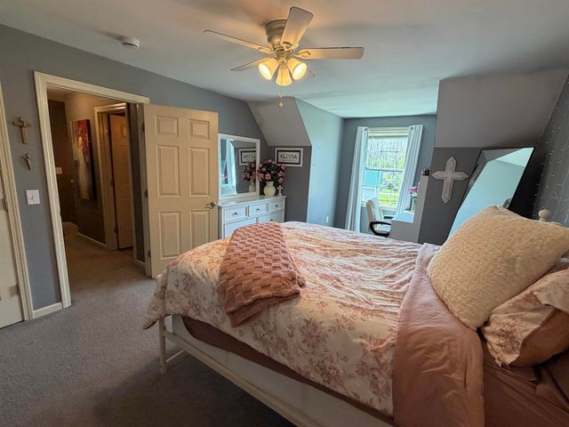 48 Griswold Drive, Rutland City, VT 05701