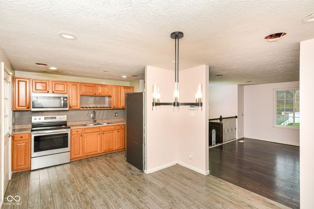 6911 Littleton Drive, Indianapolis, IN 46221