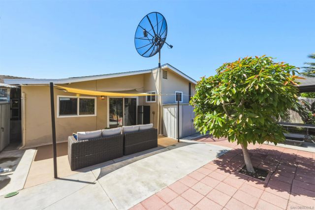 4626 Calle De Retiro, Oceanside, CA 92057