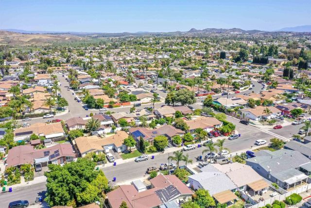 4626 Calle De Retiro, Oceanside, CA 92057