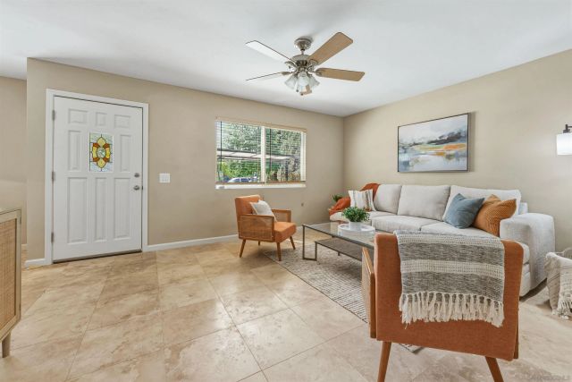 4626 Calle De Retiro, Oceanside, CA 92057