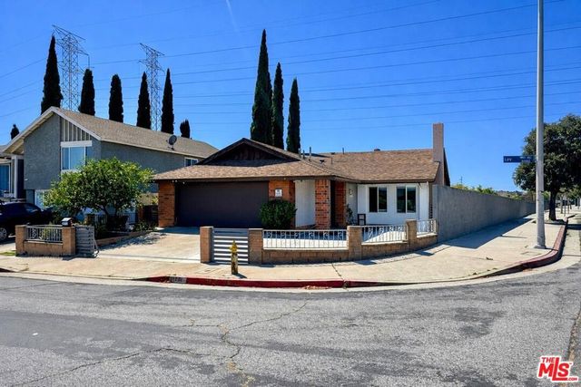 11493 Lev Avenue, San Fernando, CA 91345