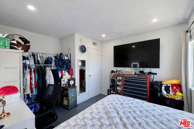 11493 Lev Avenue, San Fernando, CA 91345