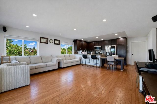 11493 Lev Avenue, San Fernando, CA 91345