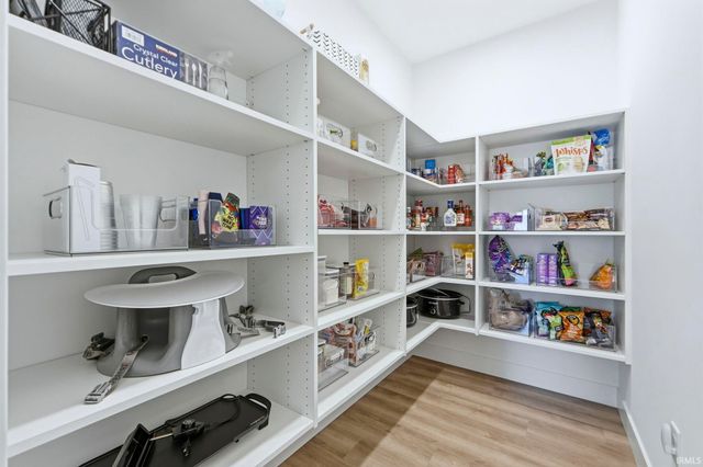 17890 Hutt Ridge Court, Huntertown, IN 46748