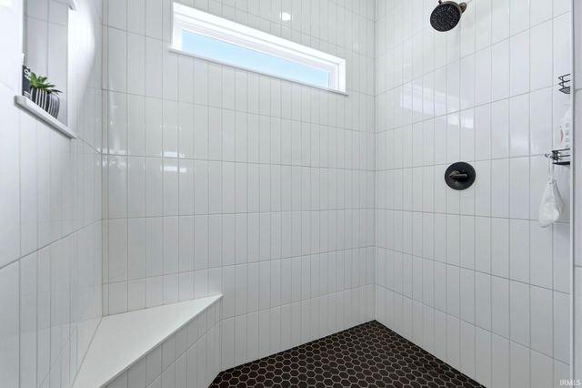 17890 Hutt Ridge Court, Huntertown, IN 46748