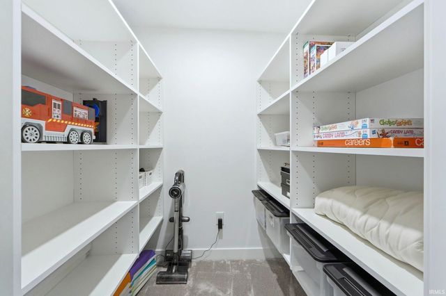 17890 Hutt Ridge Court, Huntertown, IN 46748