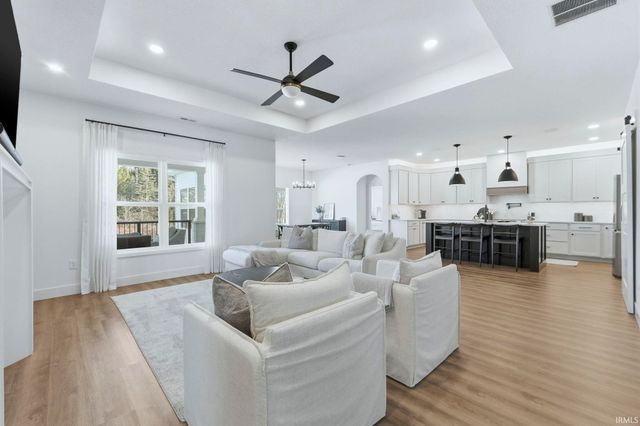 17890 Hutt Ridge Court, Huntertown, IN 46748