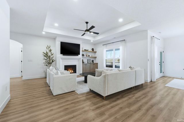 17890 Hutt Ridge Court, Huntertown, IN 46748