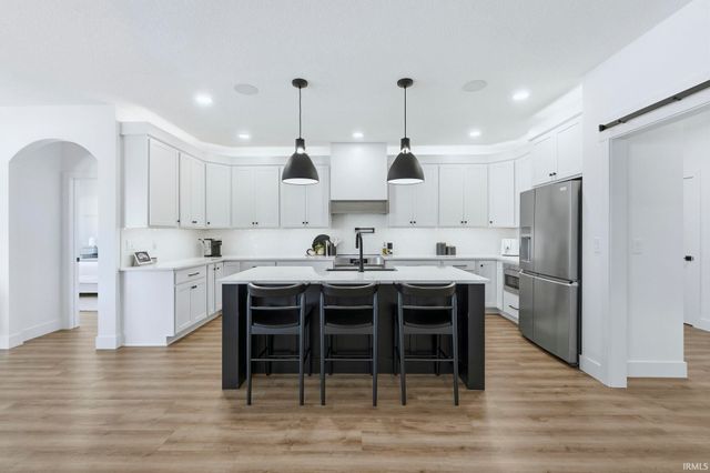 17890 Hutt Ridge Court, Huntertown, IN 46748