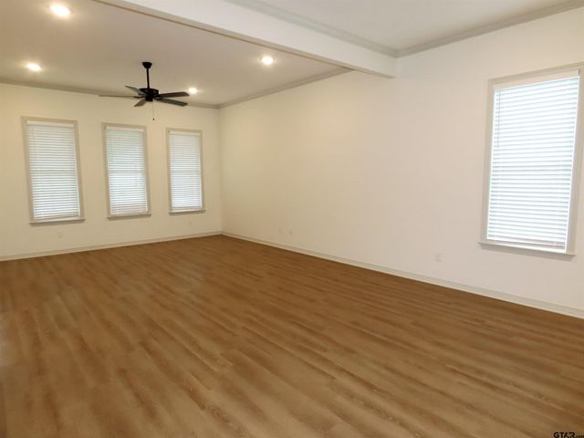 1692 Alamo Crossing, Tyler, TX 75701