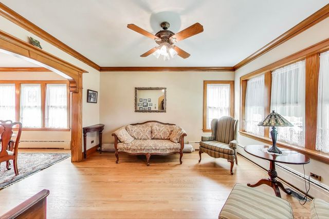 3237 Sunnyside Avenue, Brookfield, IL 60513