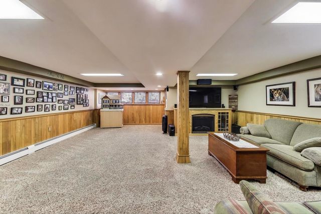 3237 Sunnyside Avenue, Brookfield, IL 60513