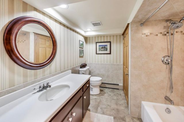 3237 Sunnyside Avenue, Brookfield, IL 60513