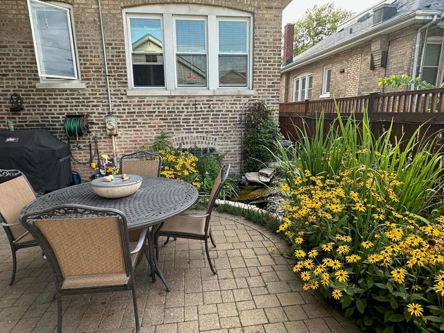 3237 Sunnyside Avenue, Brookfield, IL 60513