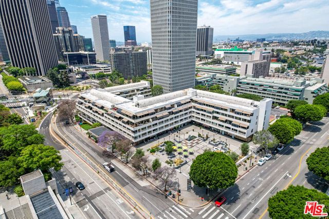 121 S Hope Street 517, Los Angeles, CA 90012