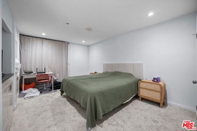 121 S Hope Street 517, Los Angeles, CA 90012