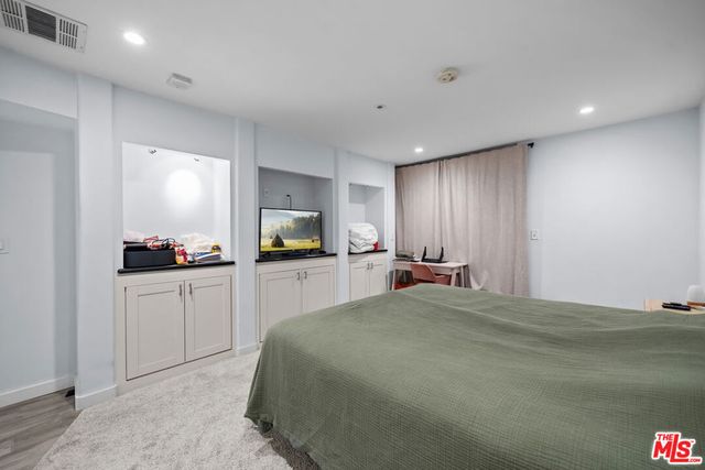121 S Hope Street 517, Los Angeles, CA 90012