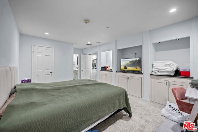 121 S Hope Street 517, Los Angeles, CA 90012