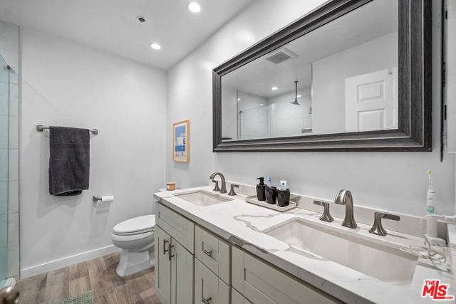 121 S Hope Street 517, Los Angeles, CA 90012