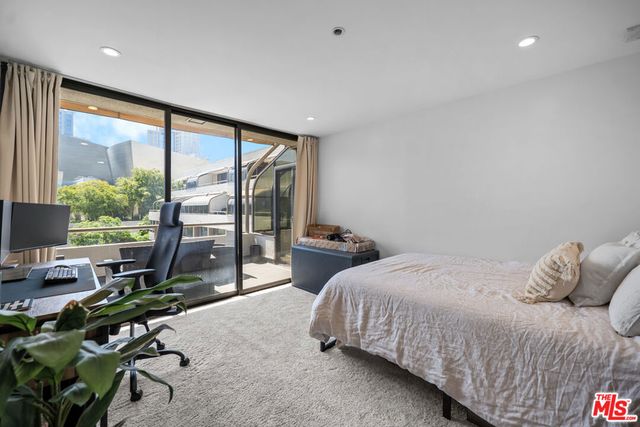 121 S Hope Street 517, Los Angeles, CA 90012