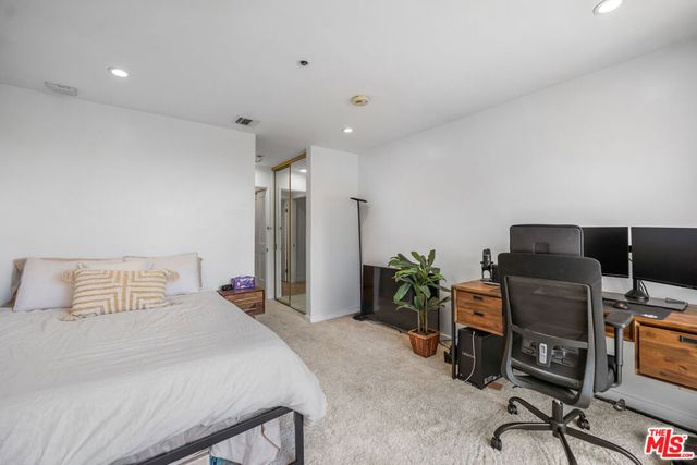 121 S Hope Street 517, Los Angeles, CA 90012