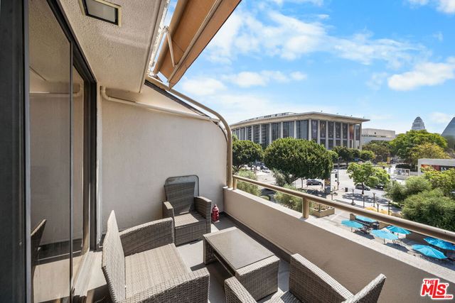 121 S Hope Street 517, Los Angeles, CA 90012