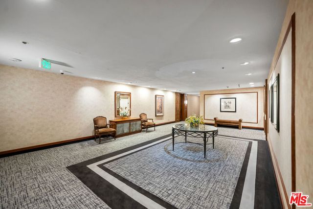 121 S Hope Street 517, Los Angeles, CA 90012