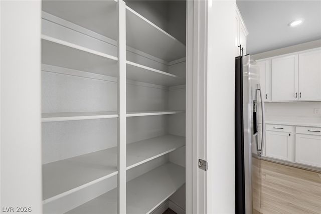 8335 Meridian Ridge Avenue, Las Vegas, NV 89147