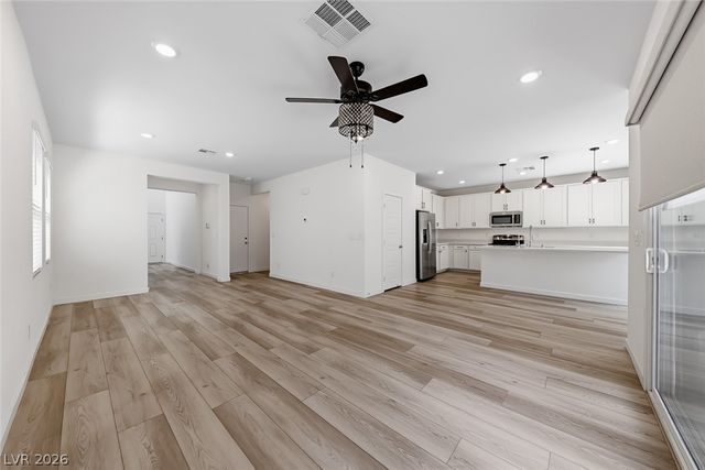 8335 Meridian Ridge Avenue, Las Vegas, NV 89147