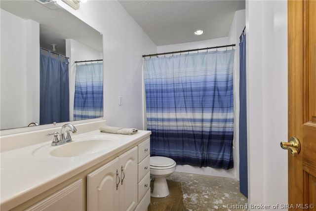 8014 Ridge Way, Georgetown, IN 47122