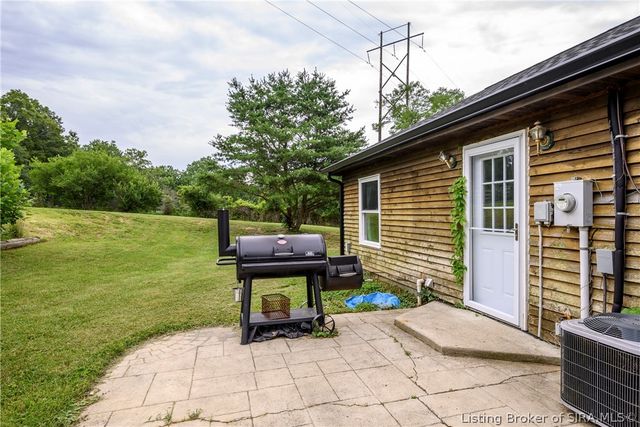 8014 Ridge Way, Georgetown, IN 47122