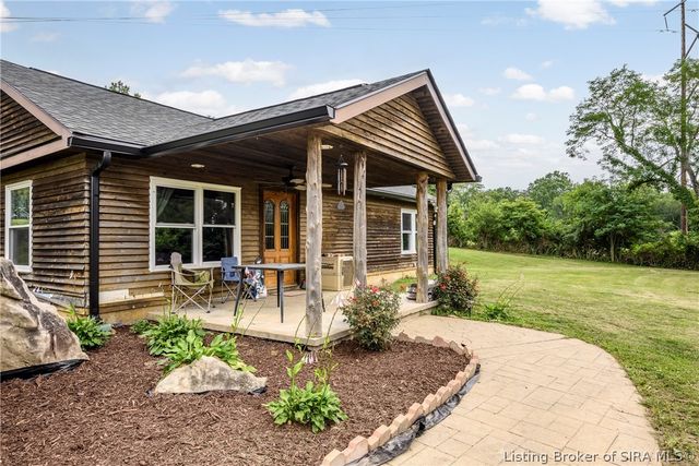 8014 Ridge Way, Georgetown, IN 47122