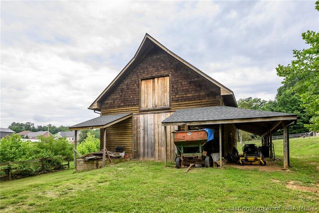 8014 Ridge Way, Georgetown, IN 47122