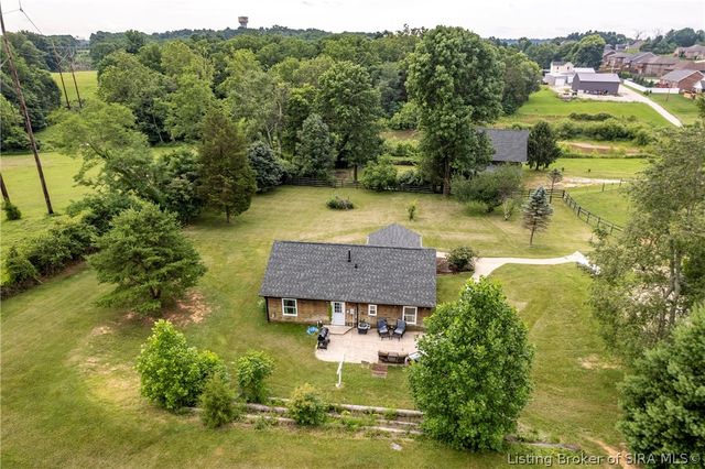 8014 Ridge Way, Georgetown, IN 47122