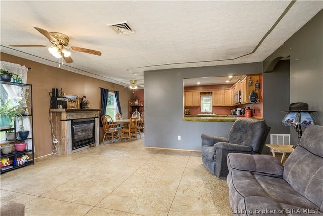 8014 Ridge Way, Georgetown, IN 47122