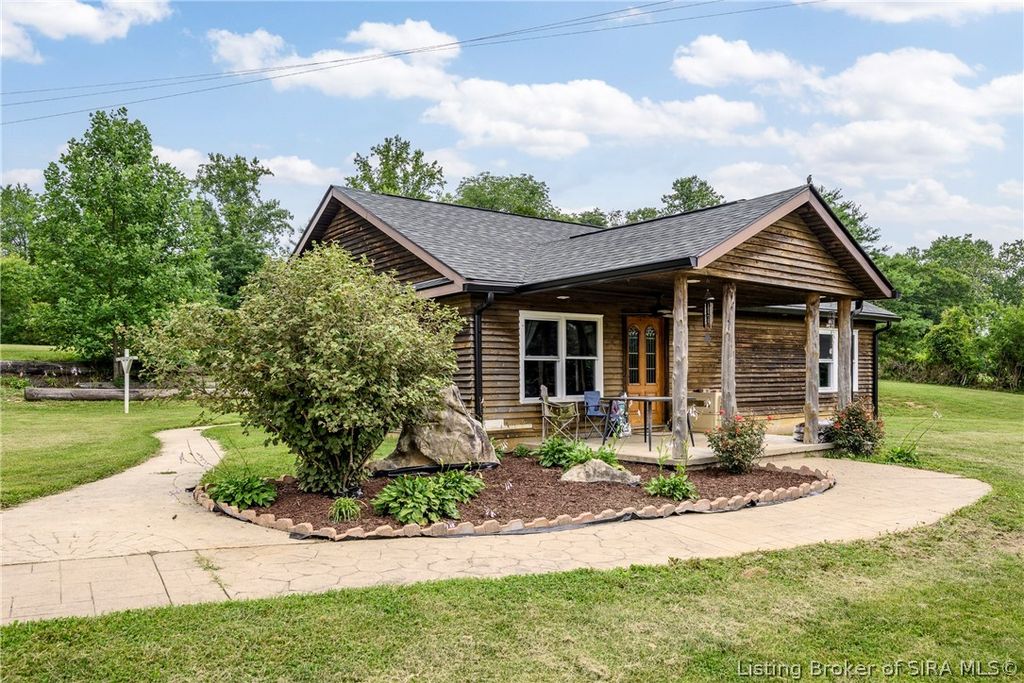 8014 Ridge Way, Georgetown, IN 47122