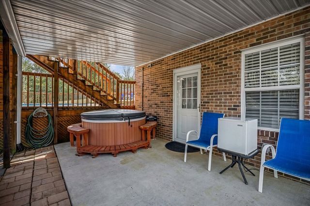 3639 Castlebrooke Ln, Cookeville, TN 38501