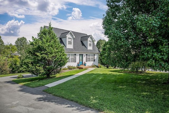 3639 Castlebrooke Ln, Cookeville, TN 38501