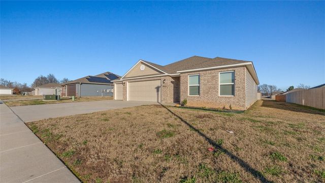 2812 Reynolds Street, Pea Ridge, AR 72751